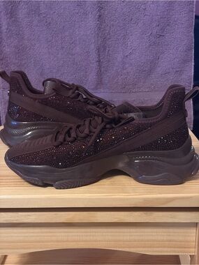 Steve Madden Maxima  women’s rhinestone sneakers.